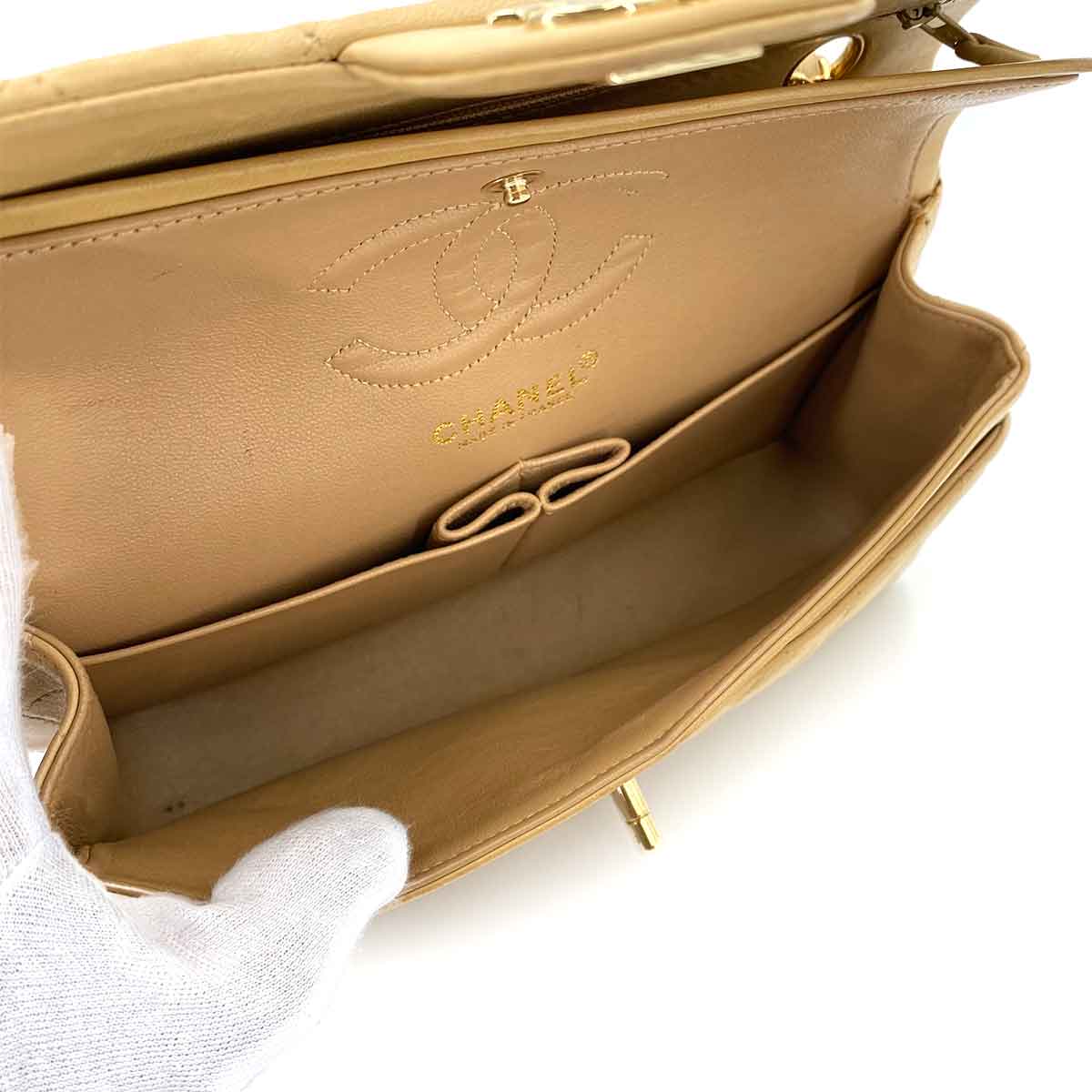 CHANEL VINTAGE CLASSIC FLAP SMALL CHAIN SHOULDER BAG BEIGE LAMB SKIN 90243257