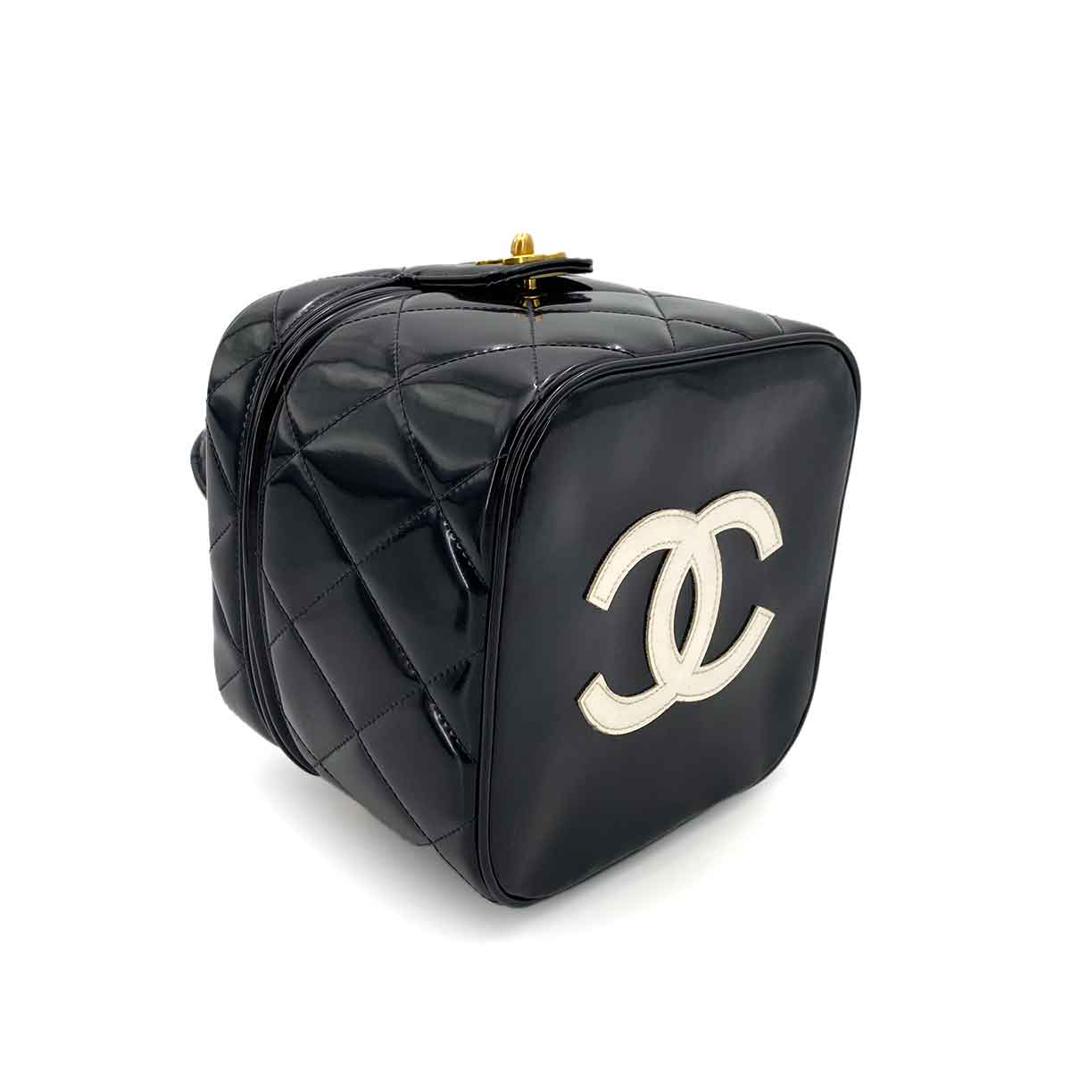 CHANEL VINTAGE VANITY HEART MIRROR HAND BAG BLACK ENAMEL 90243361