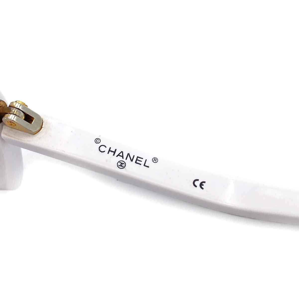 CHANEL VINTAGE LOGO SUNGLASSES WHITE ACCESSORY 90243824