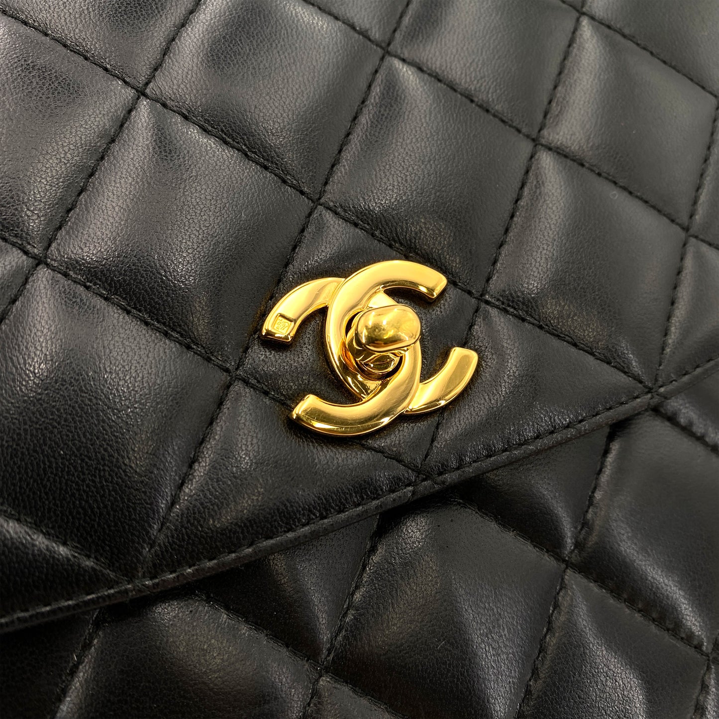 CHANEL VINTAGE MATELASSE CHAIN SHOULDER BAG BLACK LAMB SKIN 90244696