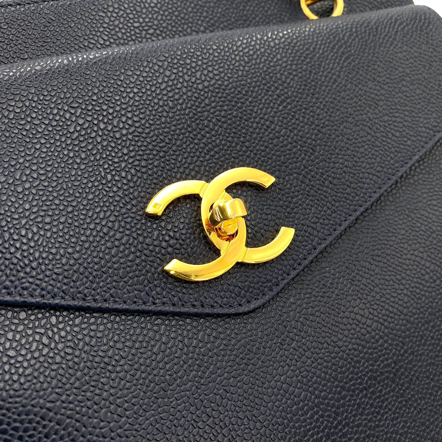 CHANEL VINTAGE CHAIN TOTE BAG NAVY CAVIAR SKIN 90244748