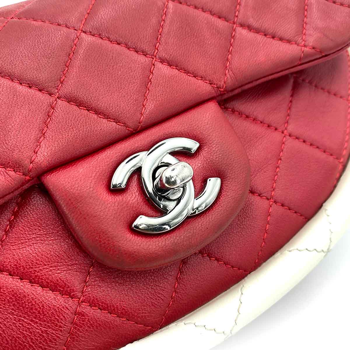 CHANEL HULA HOOP CROSS HAND BAG RED WHITE LAMB SKIN 90245797
