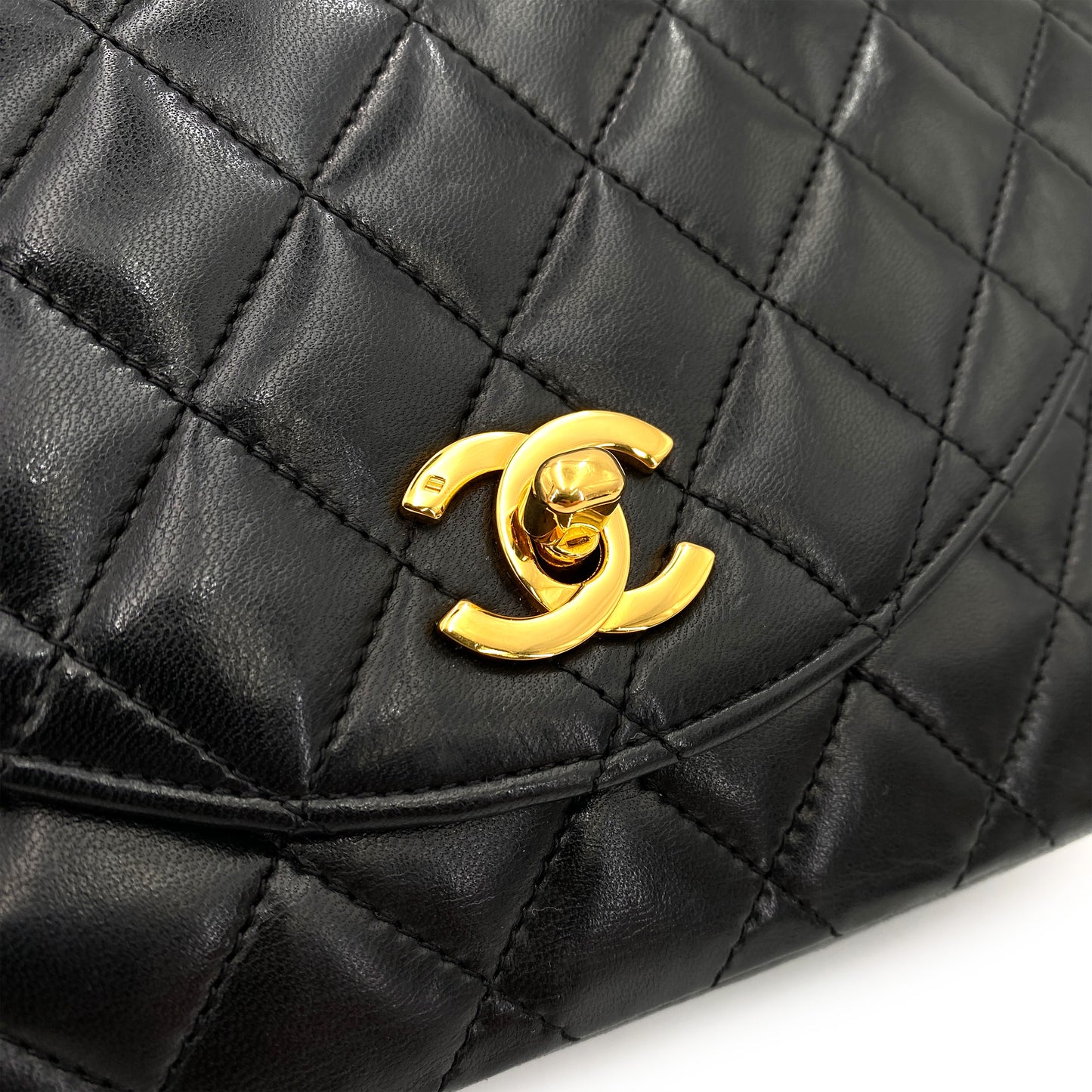 CHANEL VINTAGE HALF MOON CHAIN SHOULDER BAG BLACK LAMB SKIN 90246902