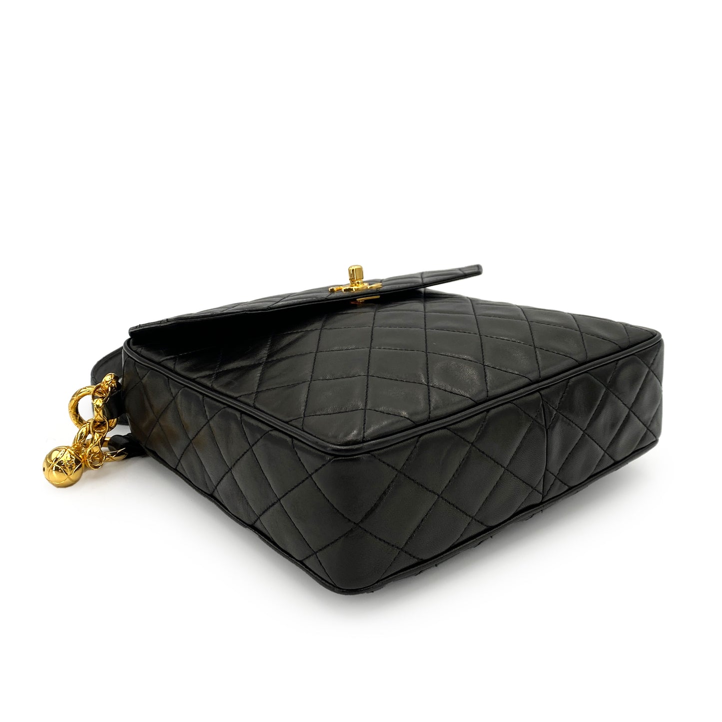 CHANEL VINTAGE MATELASSE SHOULDER BAG BLACK LAMB SKIN 90246907