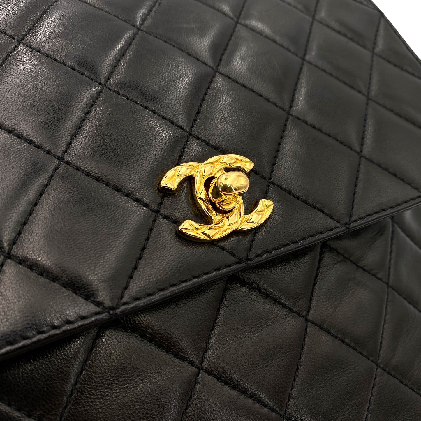 CHANEL VINTAGE MATELASSE SHOULDER BAG BLACK LAMB SKIN 90246907