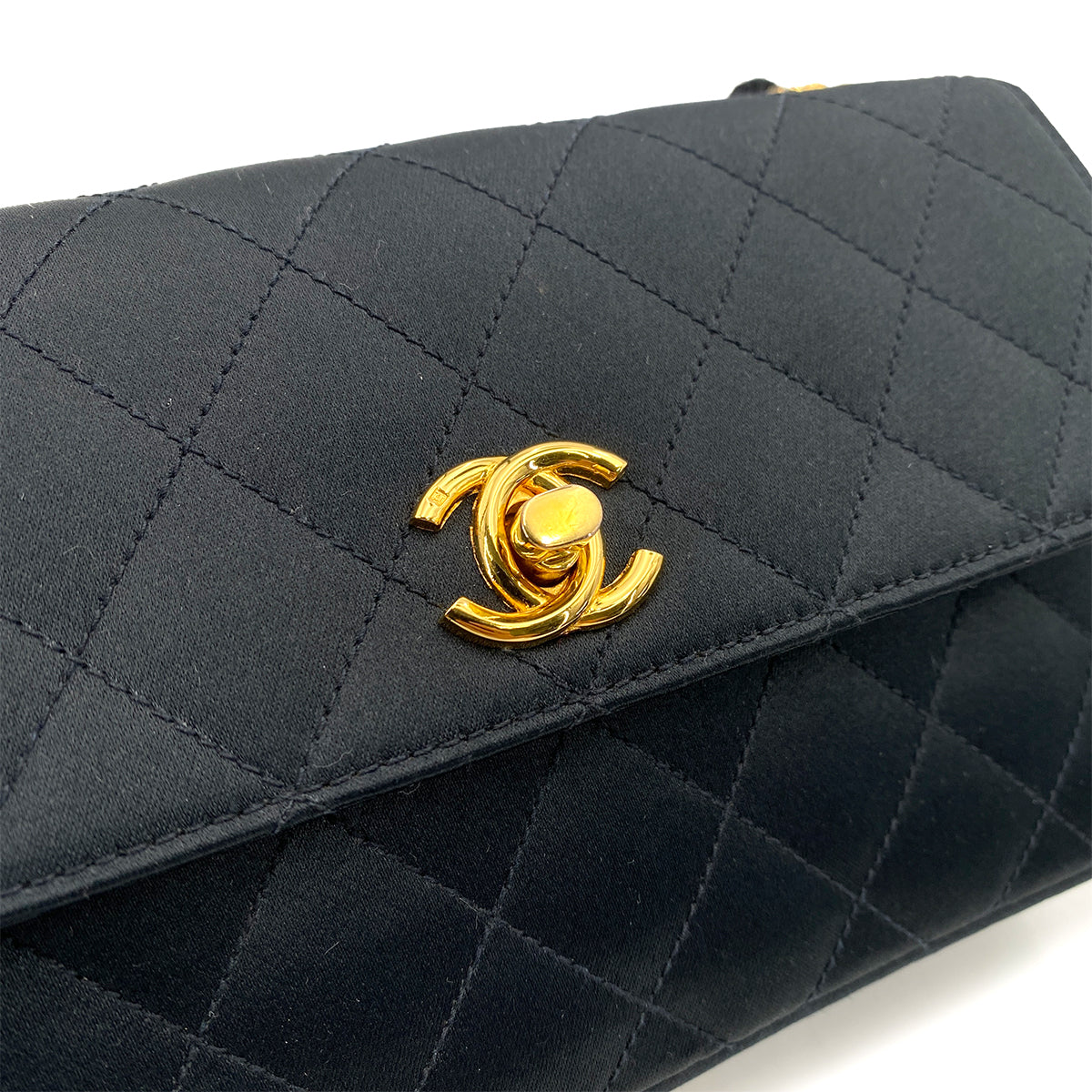 CHANEL VINTAGE MATELASSE CHAIN SHOULDER BAG BLACK SATIN 90247102