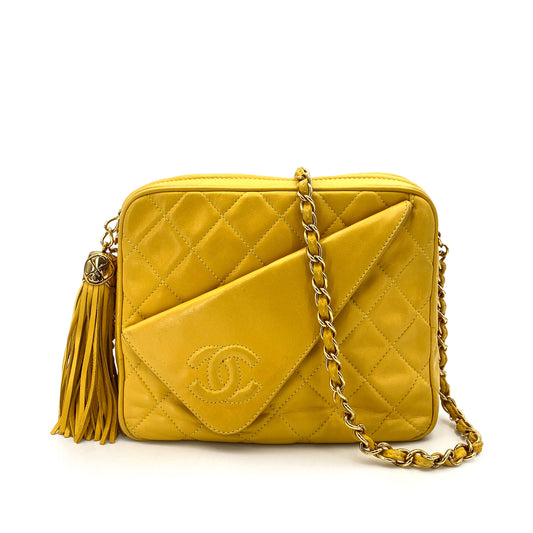 CHANEL VINTAGE FRINGE CHAIN SHOULDER BAG YELLOW LAMB SKIN 90247107