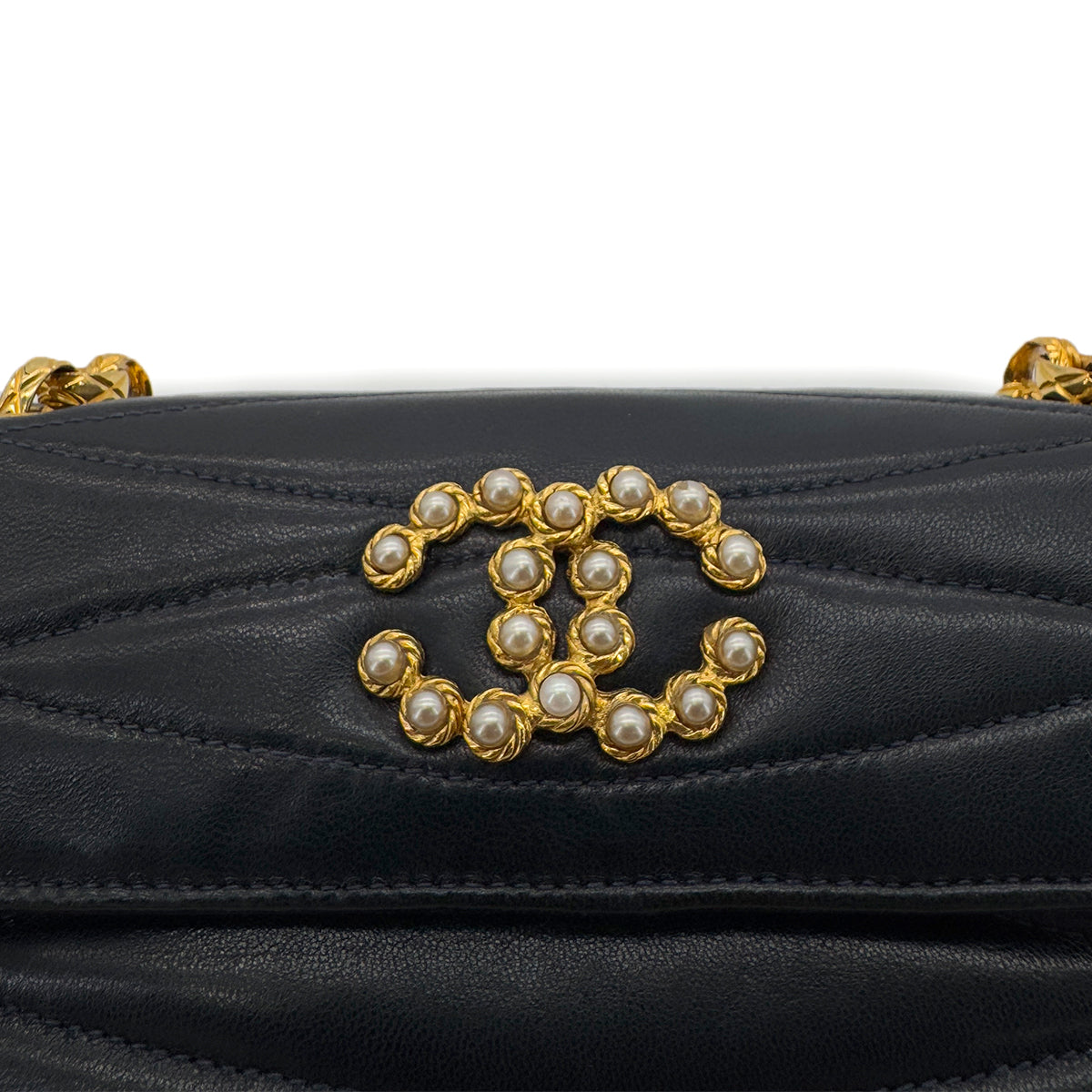 CHANEL VINTAGE BIJOU CHAIN SHOULDER BAG COCOMARK FAUX PEARL NAVY LAMB SKIN 90247175