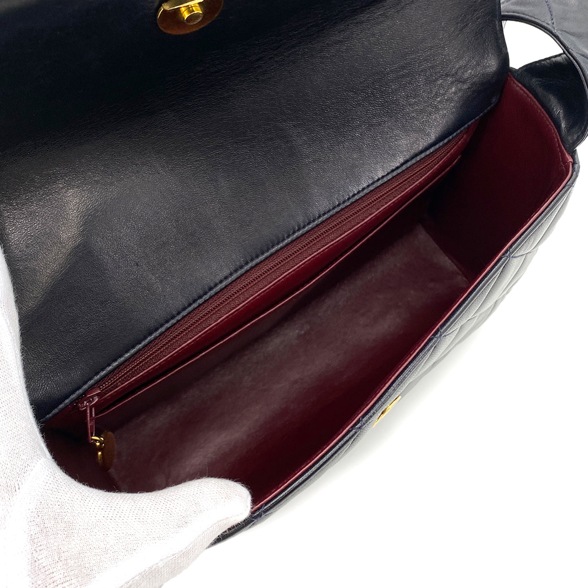 CHANEL VINTAGE MATELASSE SHOULDER BAG NAVY LAMB SKIN 90248124