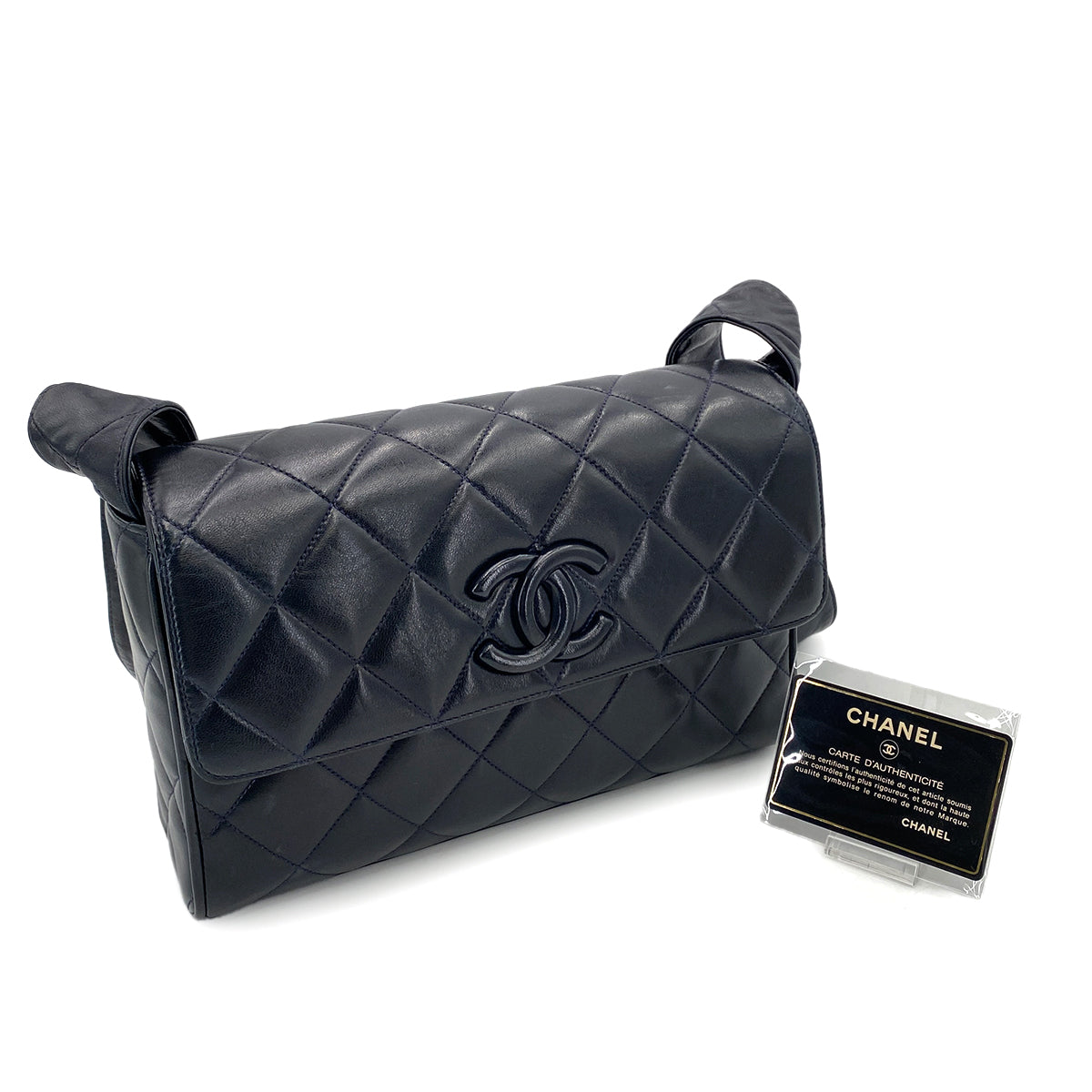 CHANEL VINTAGE MATELASSE SHOULDER BAG NAVY LAMB SKIN 90248124