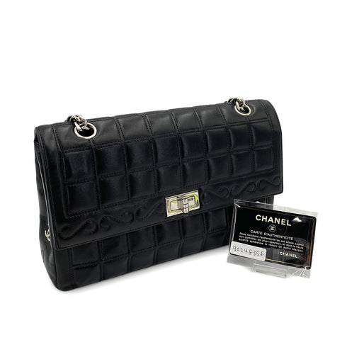 CHANEL VINTAGE 2.55 CHOCOLATE BAR CHAIN SHOULDER BAG BLACK LAMB SKIN 90248358 - PURPOSE