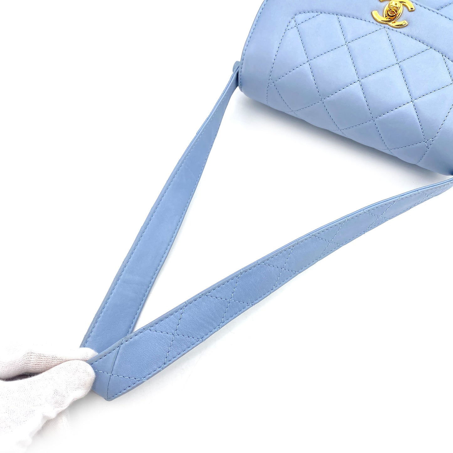 CHANEL VINTAGE MATELASSE SHOULDER BAG BLUE LAMB SKIN 90250071