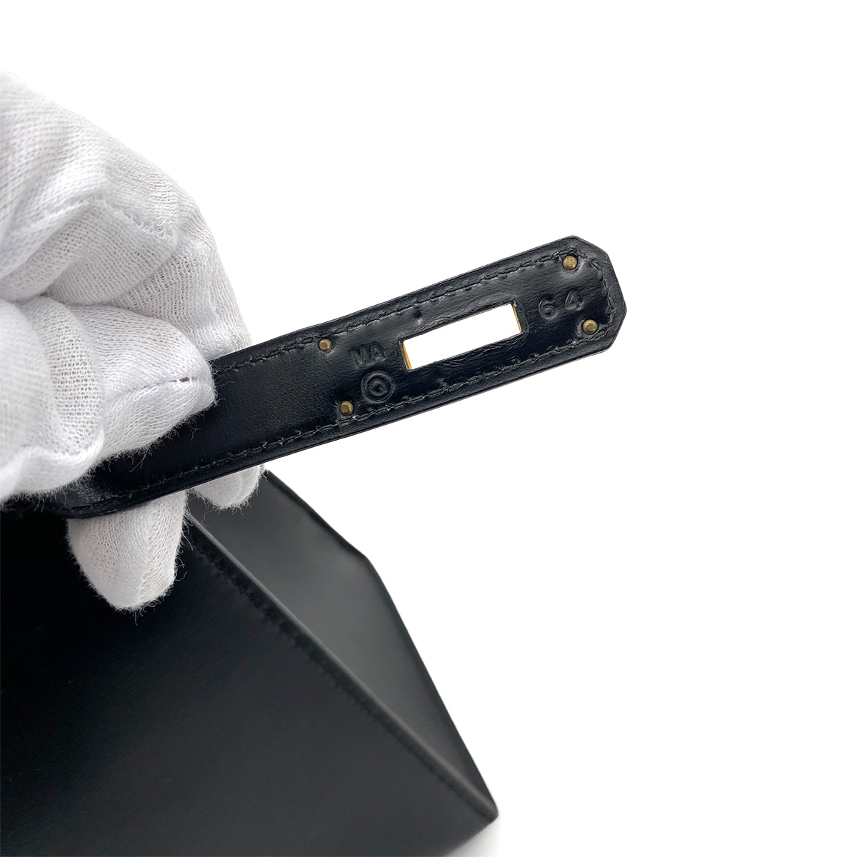 HERMES KELLY 28 SELLIER BLACK BOXCALF HAND SHOULDER BAG 〇Q 90251102