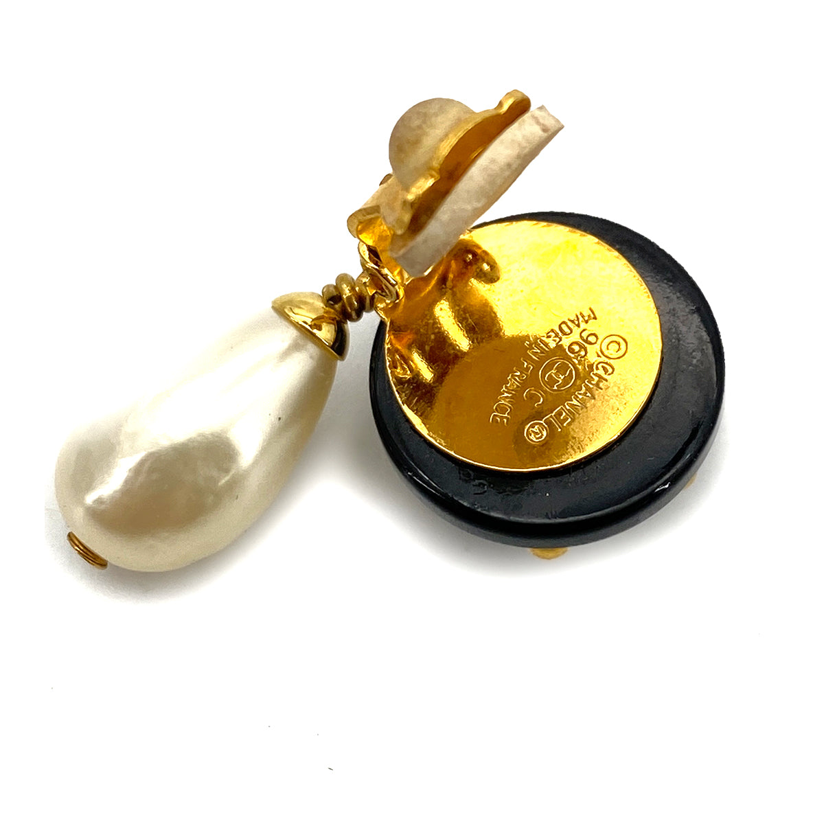 CHANEL VINTAGE EARRINGS SWING FAUX PEARL 96C 90261343