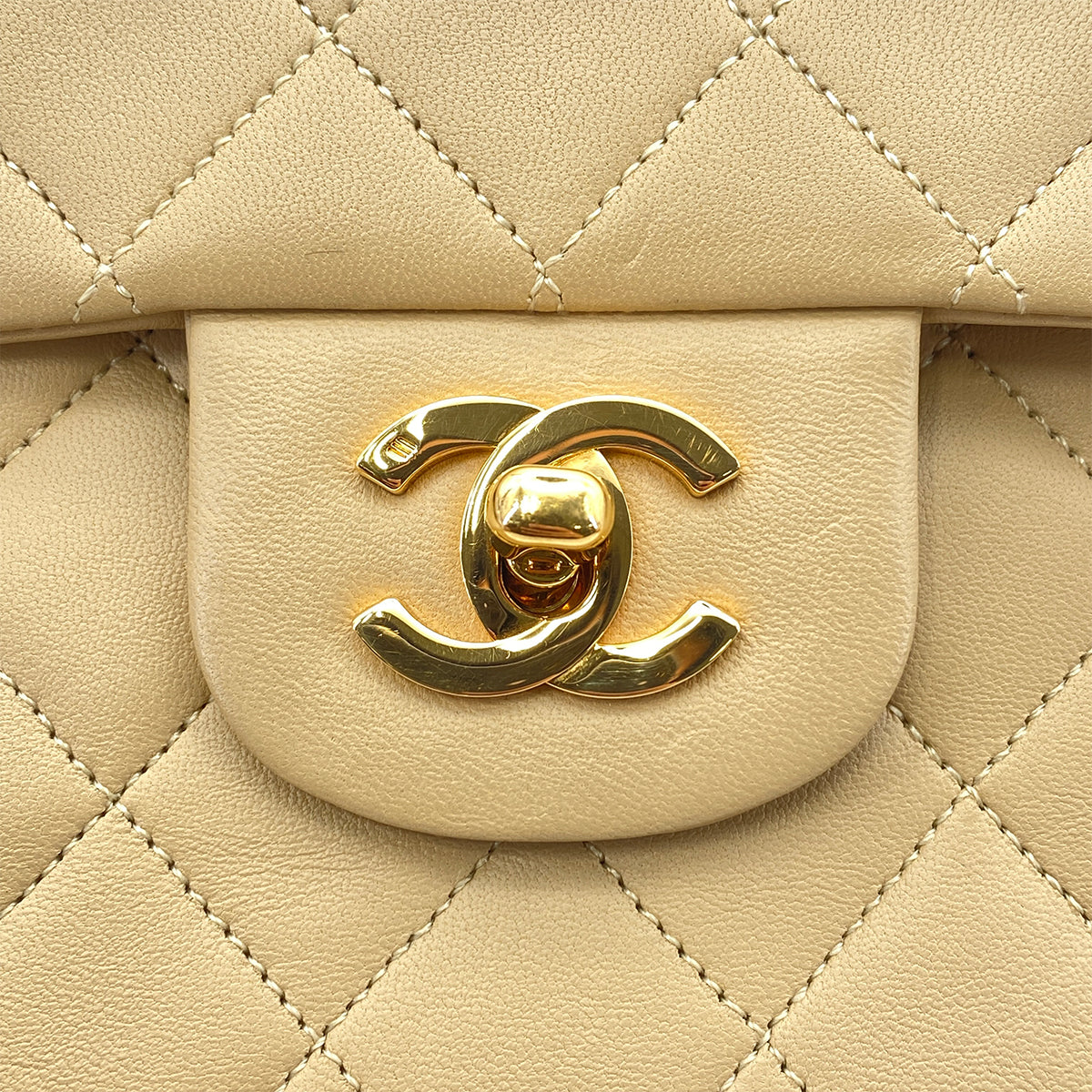 CHANEL CLASSIC FLAP MEDIUM CHAIN SHOULDER BAG BEIGE LAMB SKIN 90251834