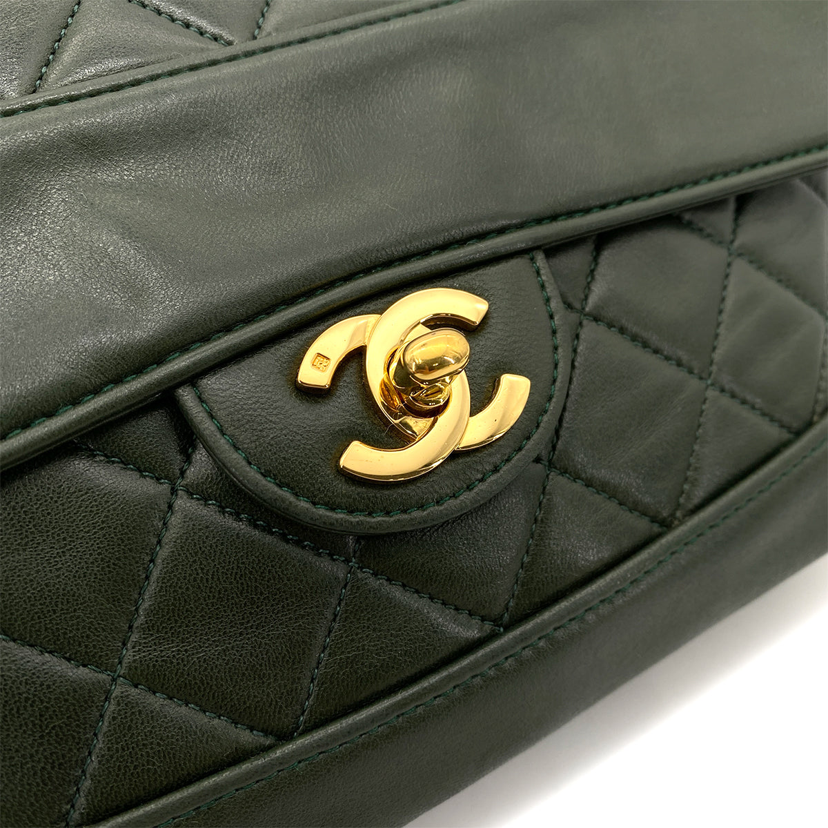 CHANEL VINTAGE MATELASSE CHAIN SHOULDER BAG GREEN LAMB SKIN 90254609