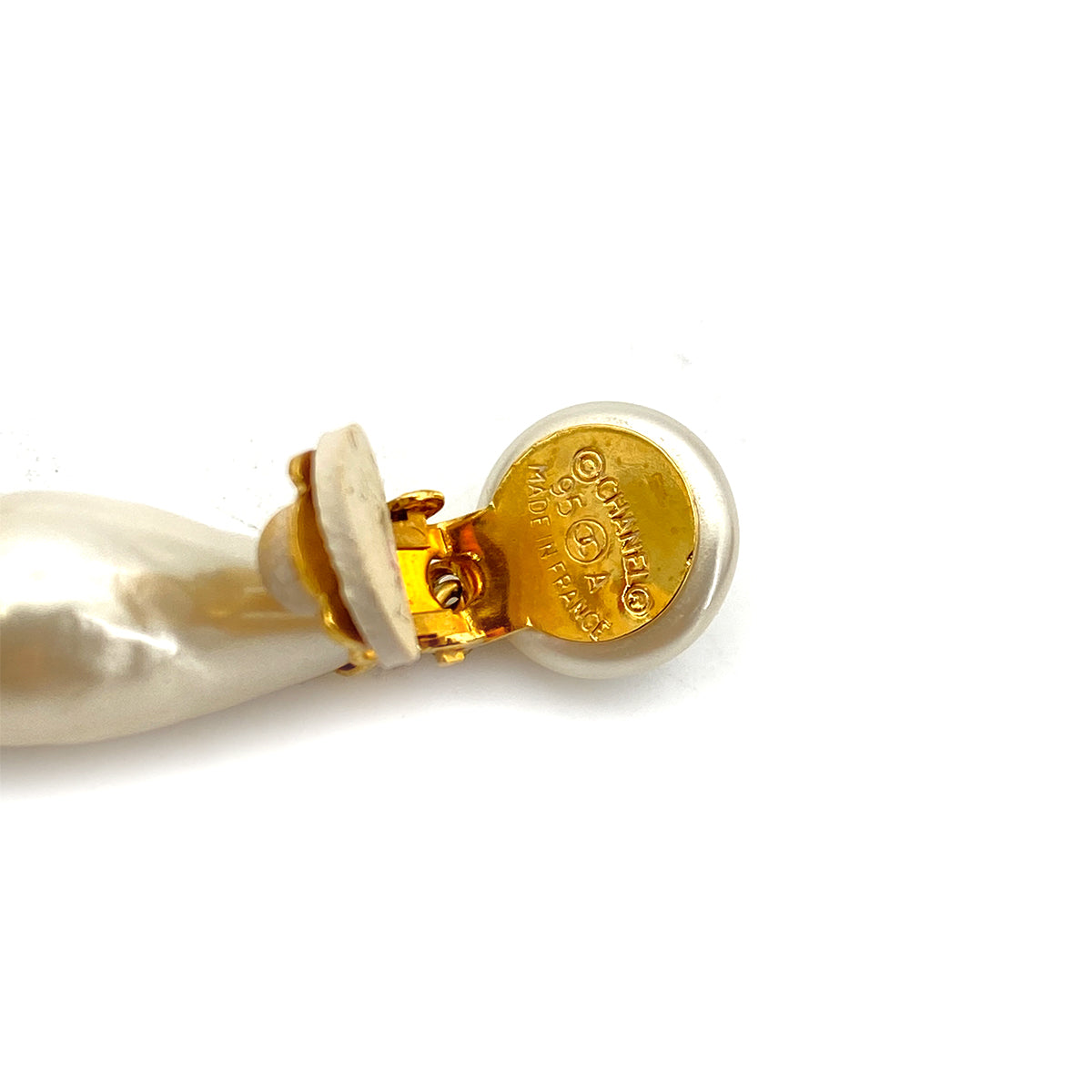 CHANEL VINTAGE EARRINGS SWING FAUX PEARL 95A 90254910