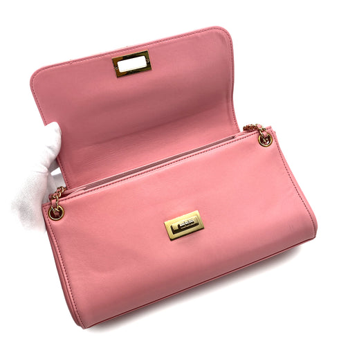 CHANEL VINTAGE 2.55 CHOCOLATE BAR CHAIN SHOULDER BAG PINK LAMB SKIN 90255095 - PURPOSE
