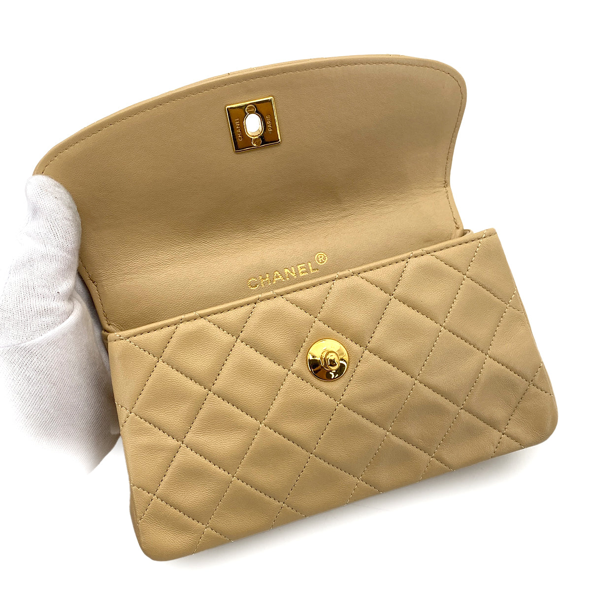 CHANEL VINTAGE MATELASSE CHAIN SHOULDER BAG BEIGE LAMB SKIN 90255392