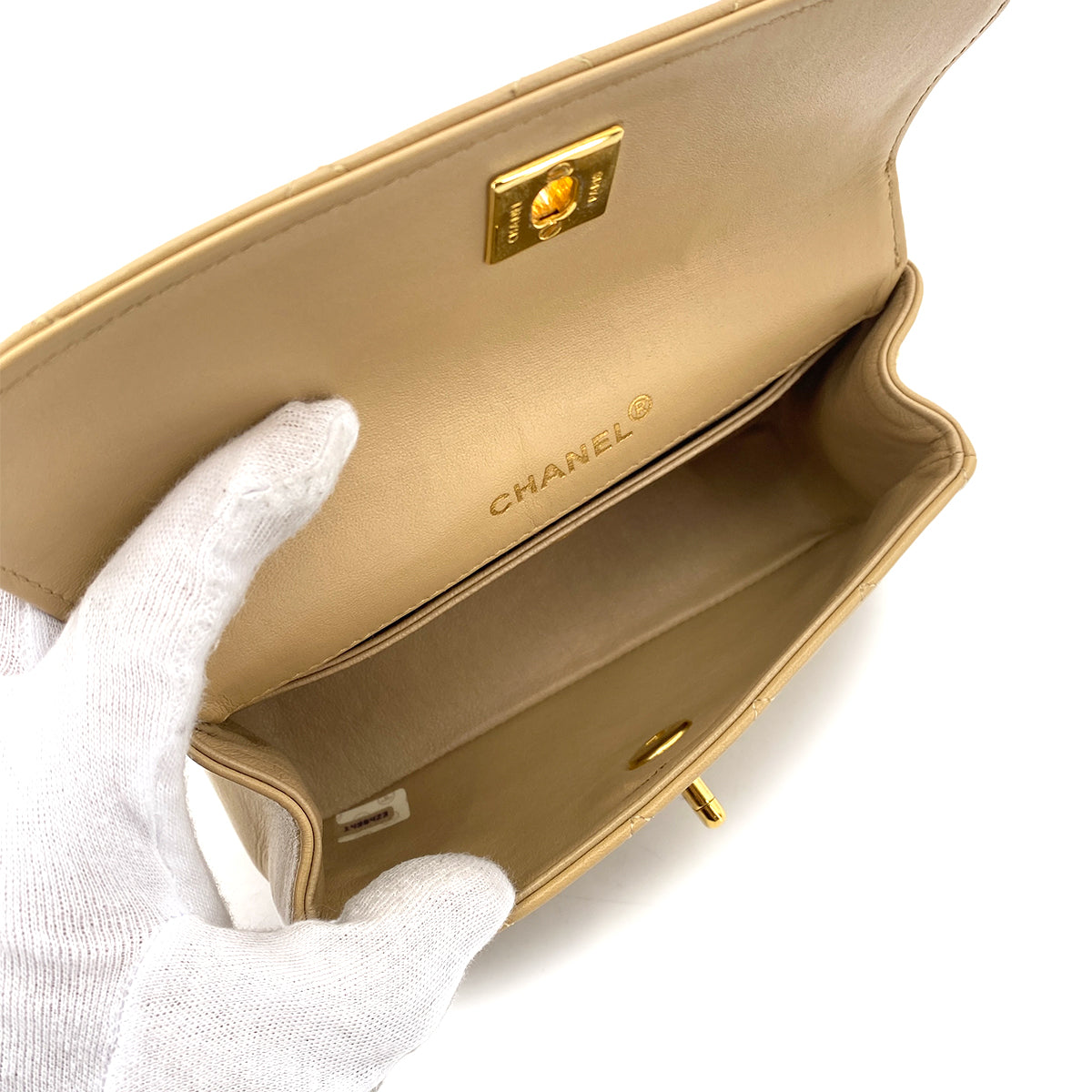 CHANEL VINTAGE MATELASSE CHAIN SHOULDER BAG BEIGE LAMB SKIN 90255392