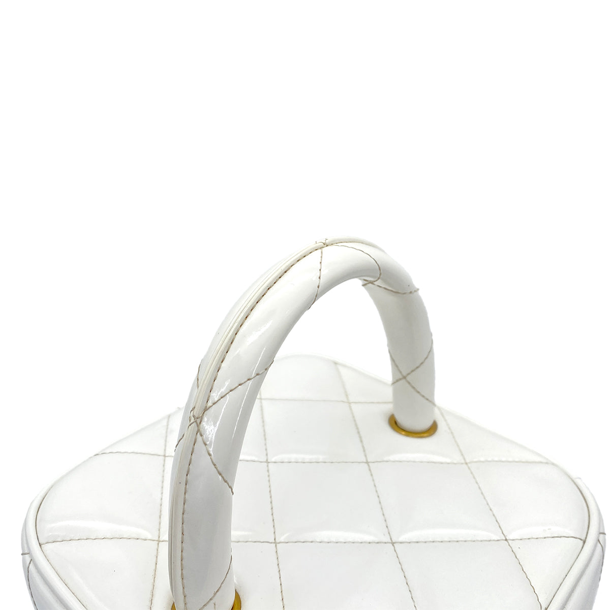 CHANEL VINTAGE VANITY HEART MIRROR HAND BAG WHITE ENAMEL 90258080