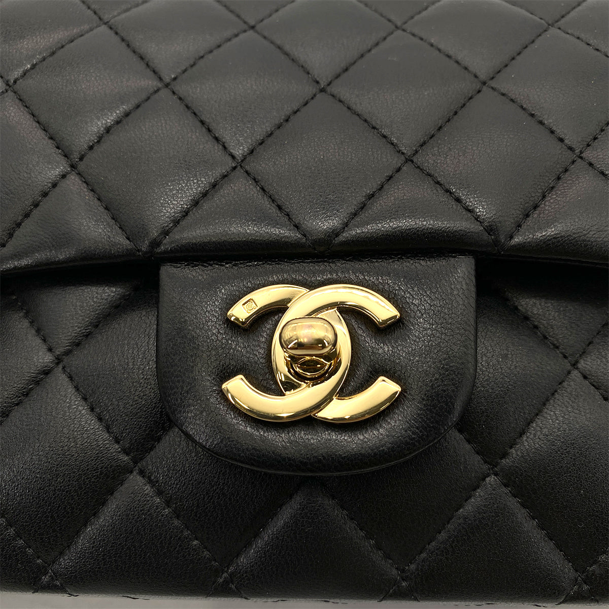CHANEL VINTAGE CLASSIC FLAP MEDIUM CHAIN SHOULDER BAG BLACK LAMB SKIN 90258814