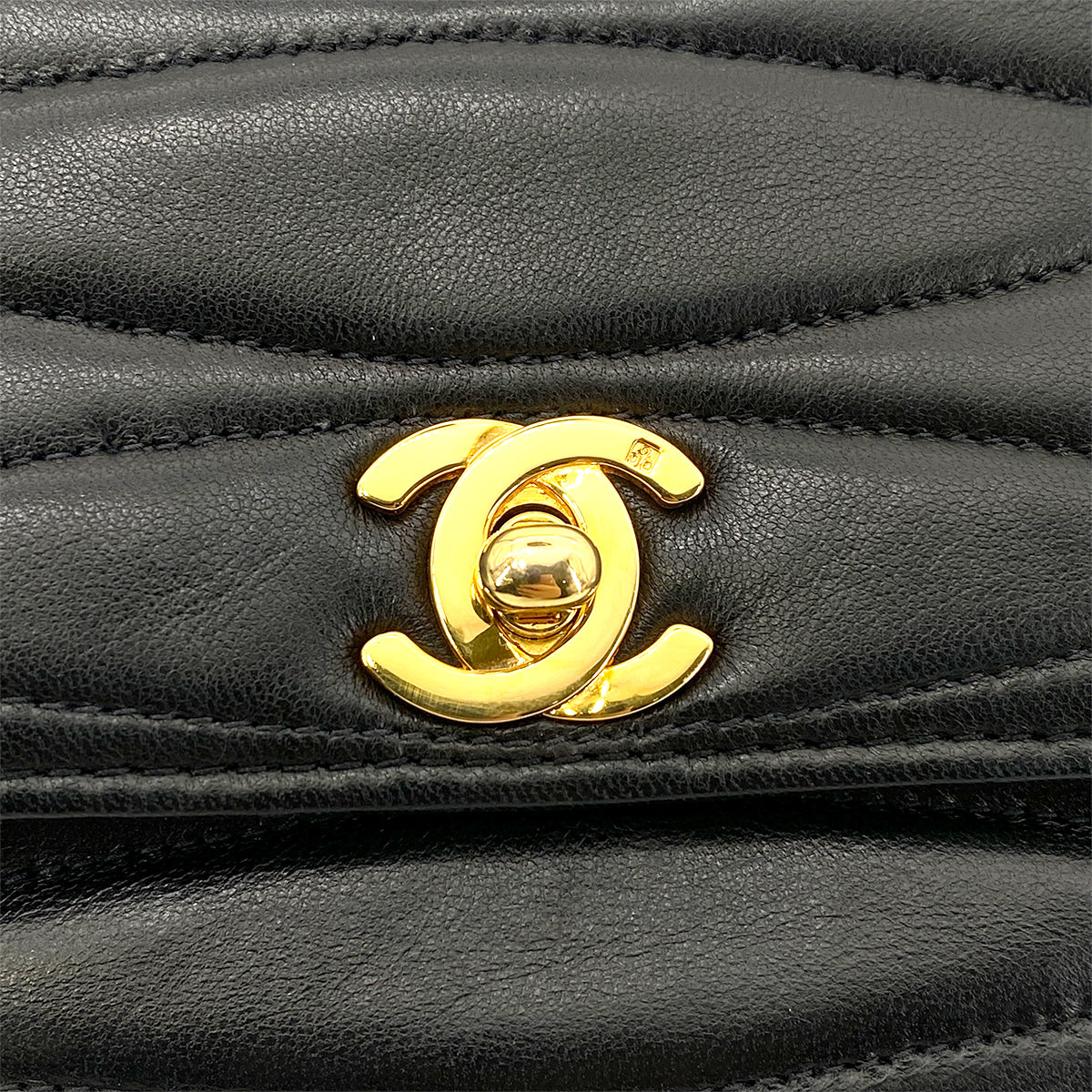 CHANEL WAVE STITCH CHAIN SHOULDER BAG BLACK LAMB SKIN 90258822