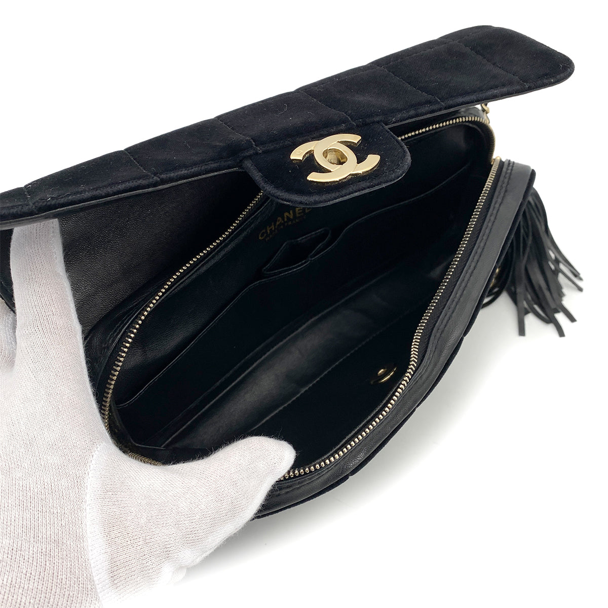 CHANEL VINTAGE CHOCOLATE BAR FRINGE SHOULDER BAG BLACK VELOR 90258846