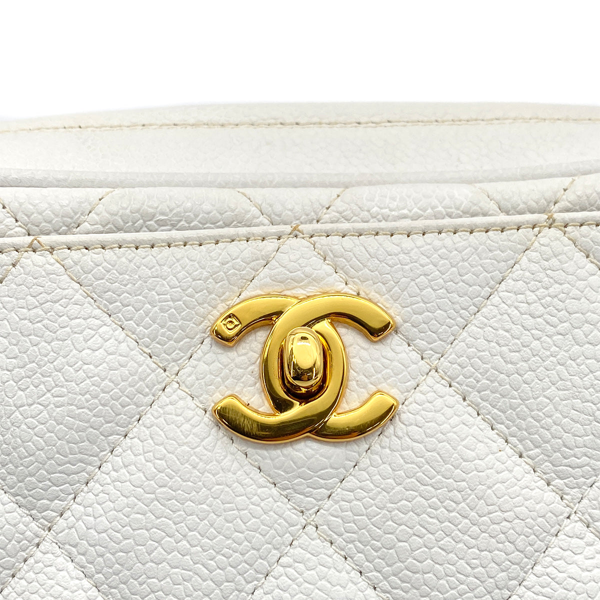 CHANEL VINTAGE MATELASSE CHAIN SHOULDER BAG WHITE CAVIAR SKIN 90258124