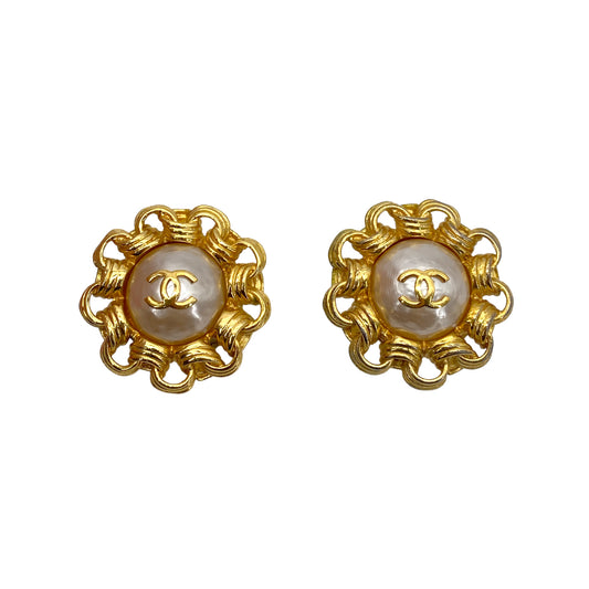 CHANEL VINTAGE EARRINGS FLOWER COCOMARK FAUX PEARL ACCESSORY 28 90259968