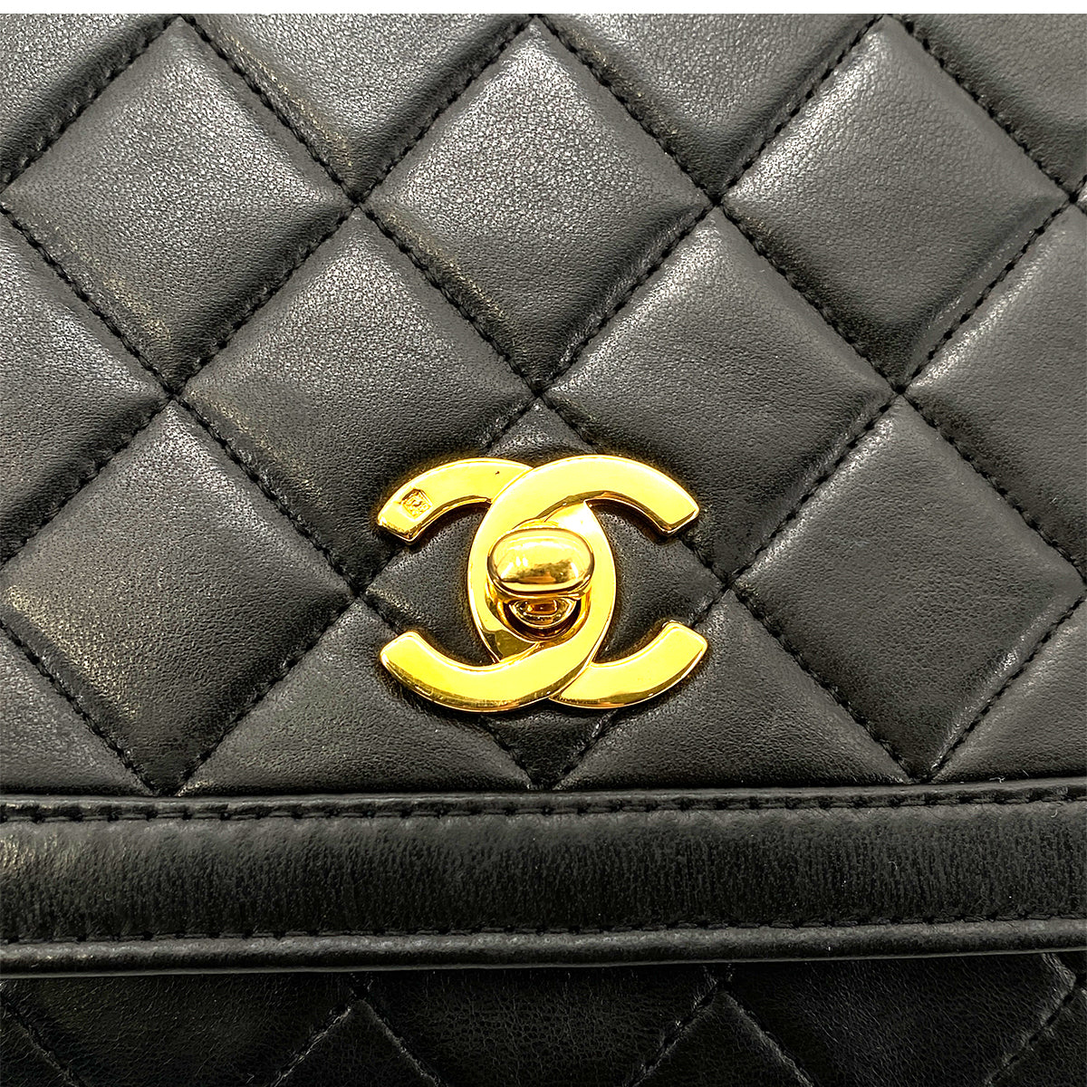 CHANEL VINTAGE TRAPEZOID CHAIN SHOULDER BAG BLACK LAMB SKIN 90260137