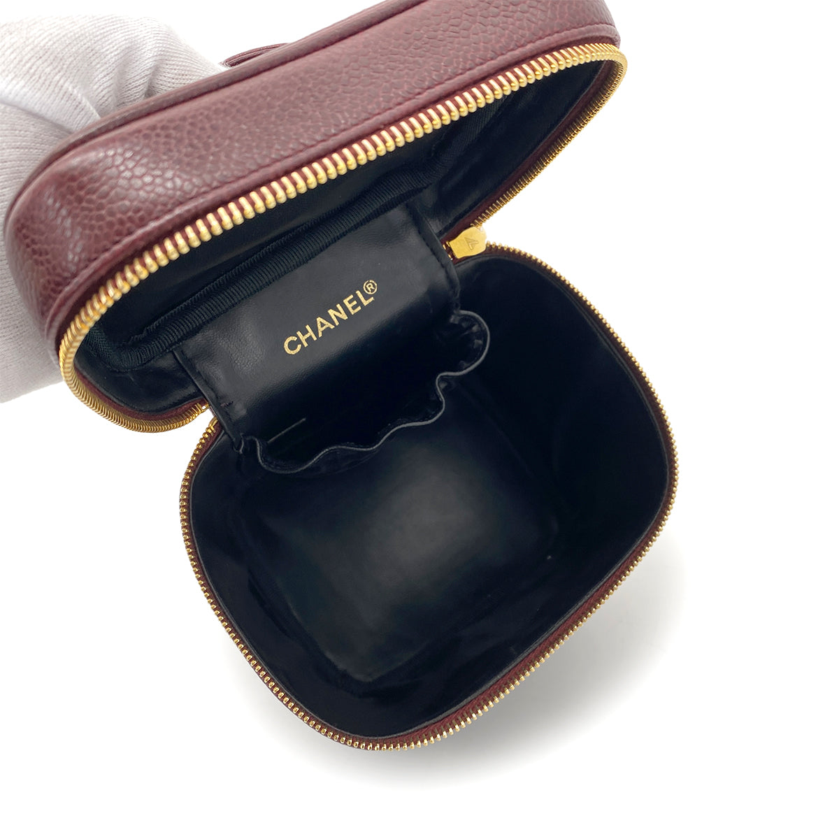 CHANEL VINTAGE VANITY HAND BAG BORDEAUX CAVIAR SKIN 90260174