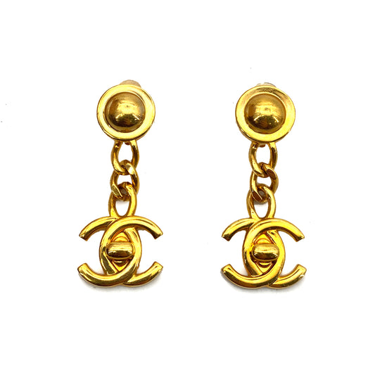 CHANEL VINTAGE  SWING EARRINGS TURN LOCK ACCESSORY 96A 90261178
