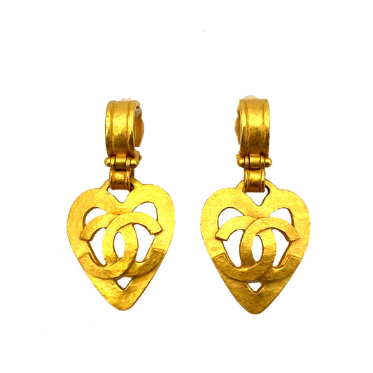 CHANEL VINTAGE EARRINGS HEART COCOMARK ACCESSORY 95P 90261186