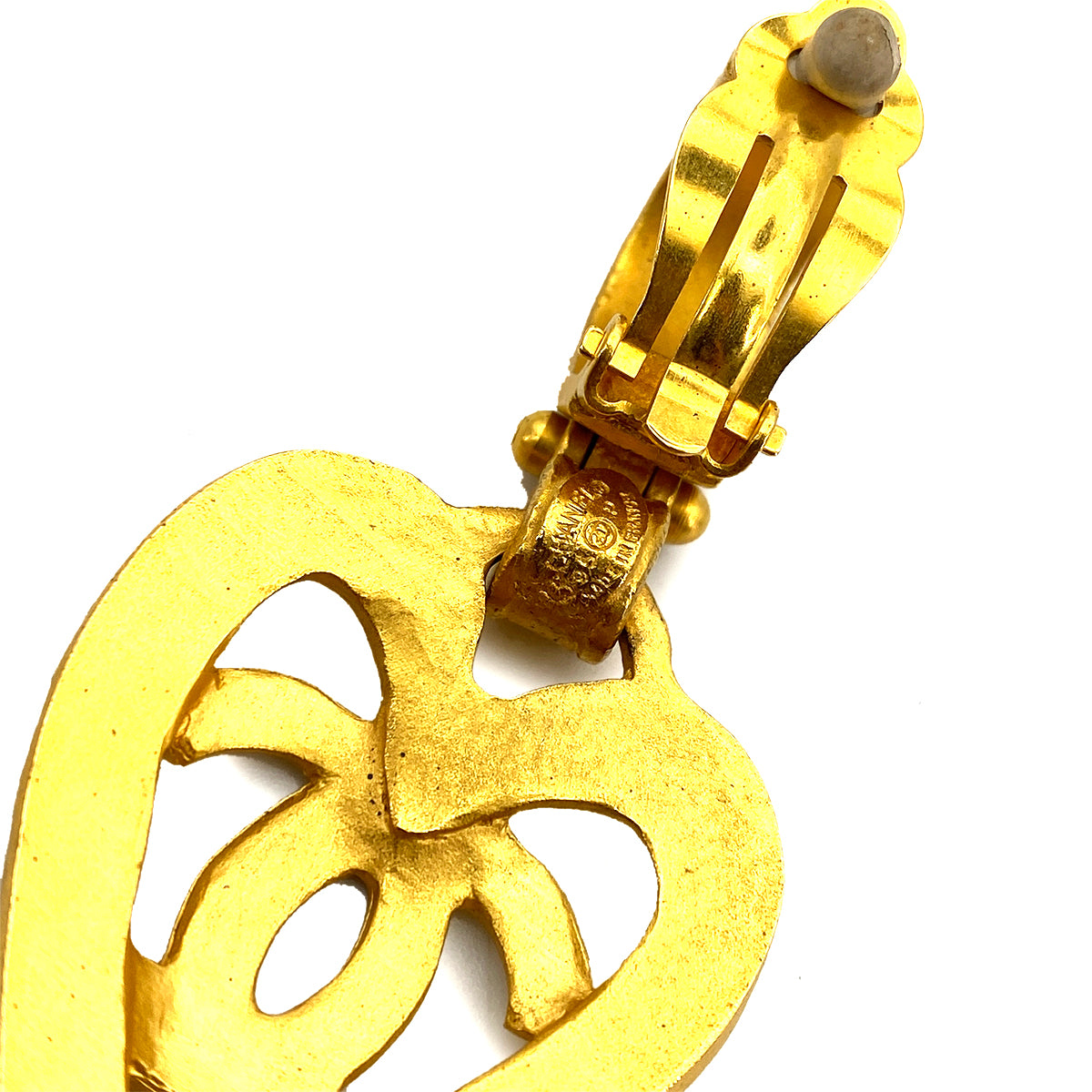 CHANEL VINTAGE EARRINGS HEART COCOMARK ACCESSORY 95P 90261186