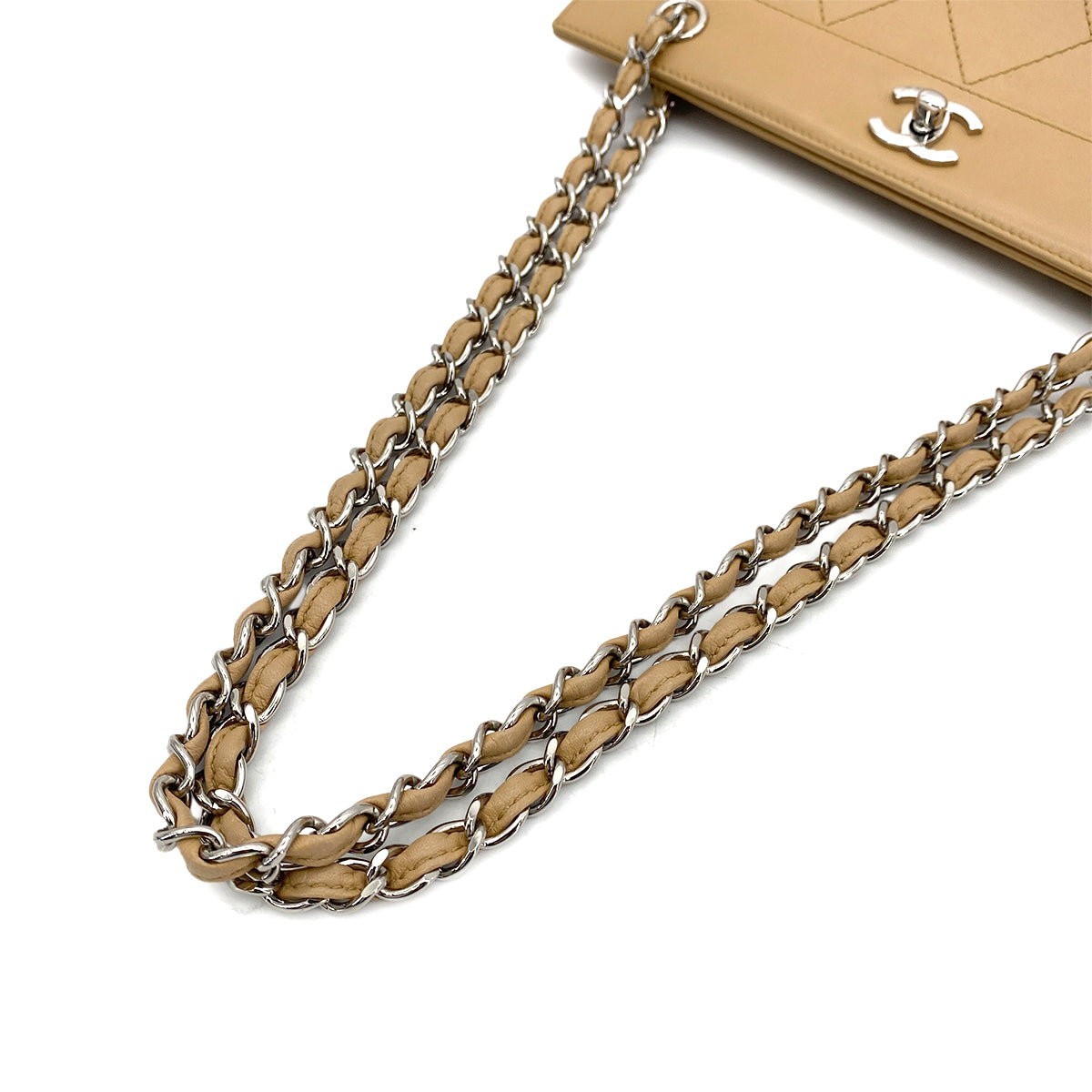 CHANEL VINTAGE MATELASSE CHAIN TOTE BAG BEIGE LAMB SKIN 90261191