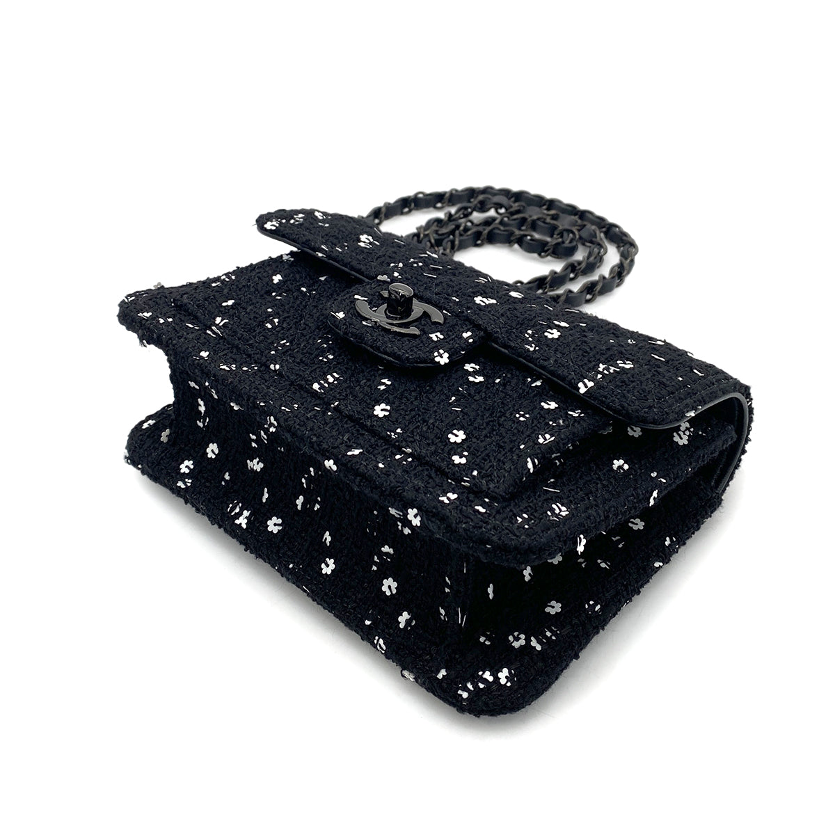 CHANEL MINI CHAIN SHOULDER BAG BLACK WHITE FLOWER TWEED 90261195