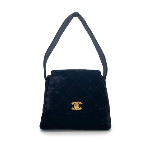 CHANEL VINTAGE MATELASSE HAND BAG BLACK VELOR 902161243