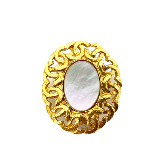 CHANEL VINTAGE BROACH ROUND COCOMARK SHELL ACCESSORY 95A 90261260