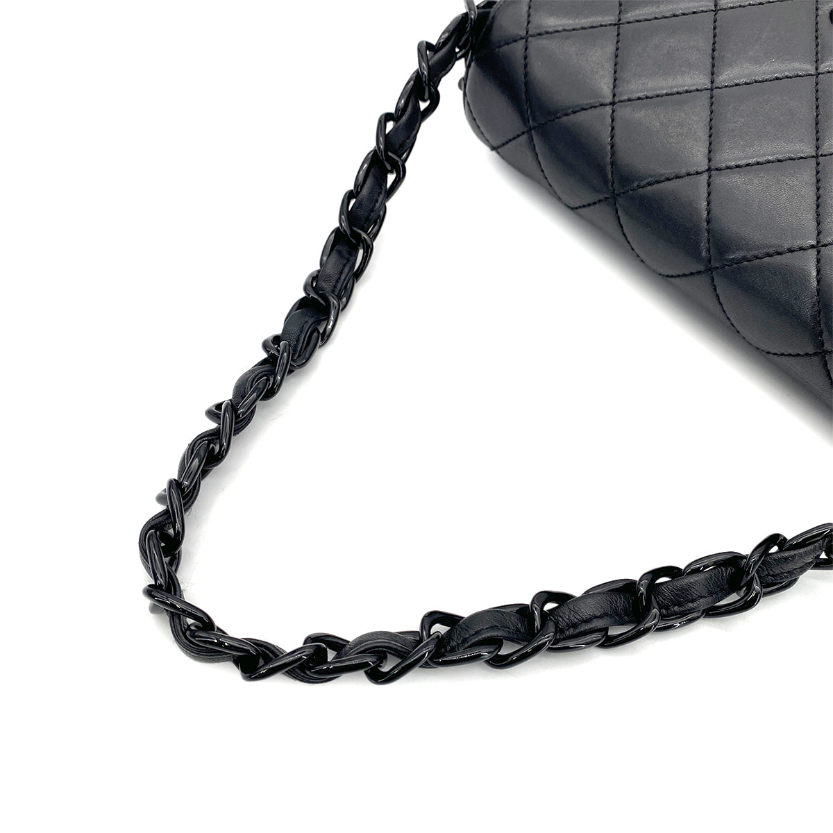 CHANEL VINTAGE PLASTIC CHAIN SHOULDER BAG BLACK LAMB SKIN 90261308