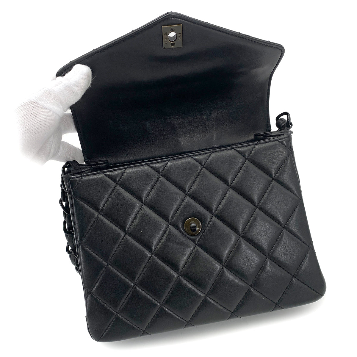 CHANEL VINTAGE PLASTIC CHAIN SHOULDER BAG BLACK LAMB SKIN 90261308