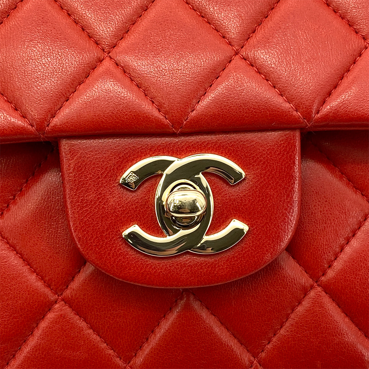 CHANEL VINTAGE CLASSIC FLAP MEDIUM CHAIN SHOULDER BAG RED LAMB SKIN 90261310