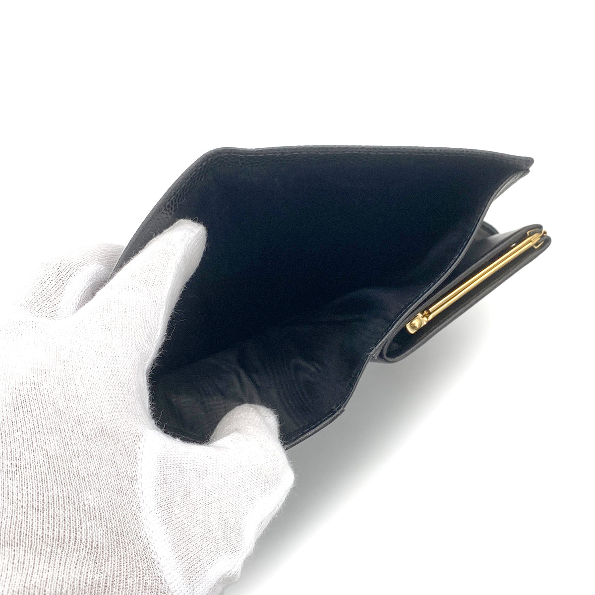 CHANEL VINTAGE BIFOLD LONG WALLET BLACK CAVIAR SKIN 90261326