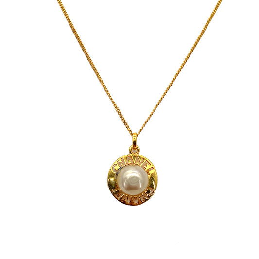 CHANEL VINTAGE NECKLACE LOGO FAKE PEARL ACCESSORY 90261353