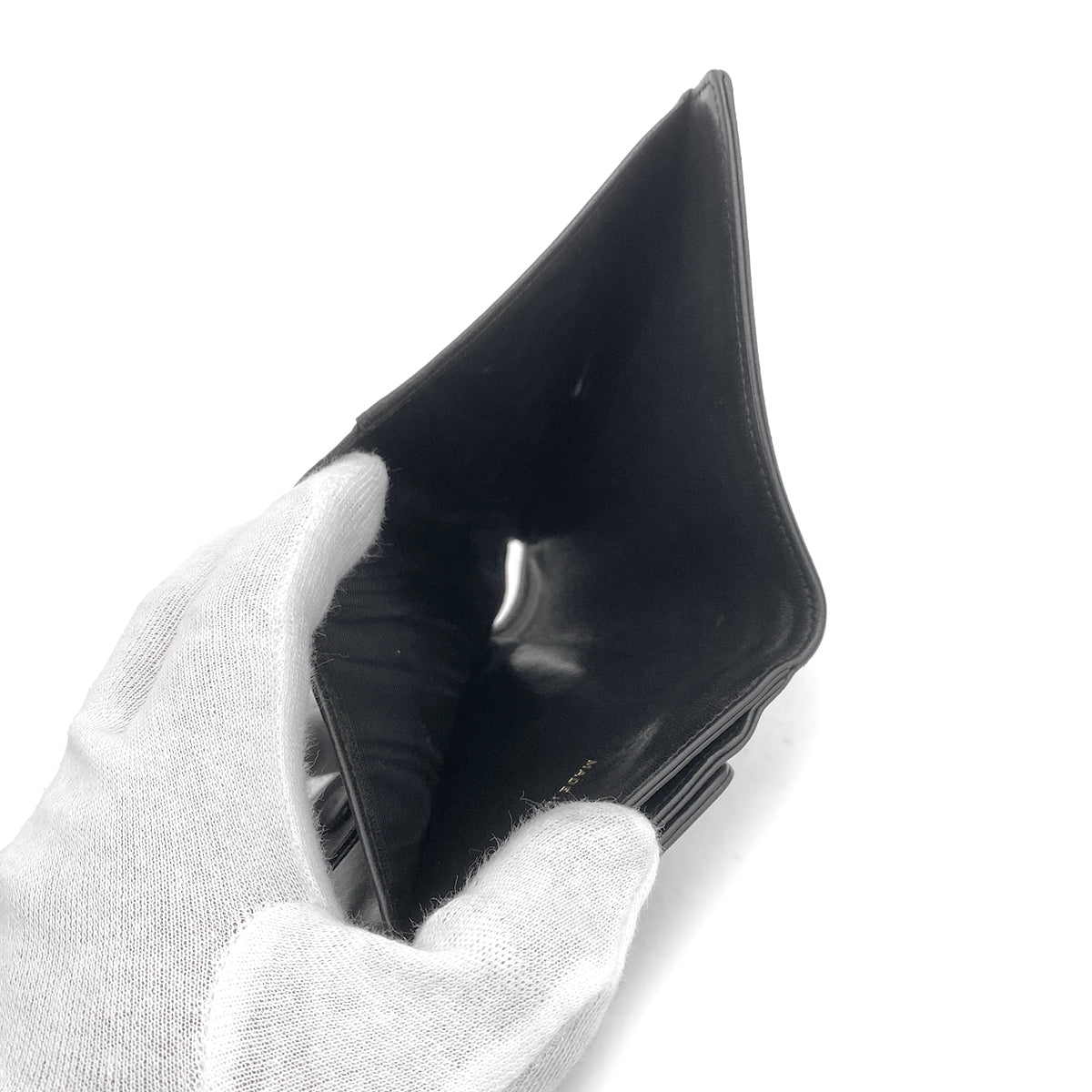 CHANEL VINTAGE BIFOLD COMPACT WALLET BLACK LAMB SKIN 90261356