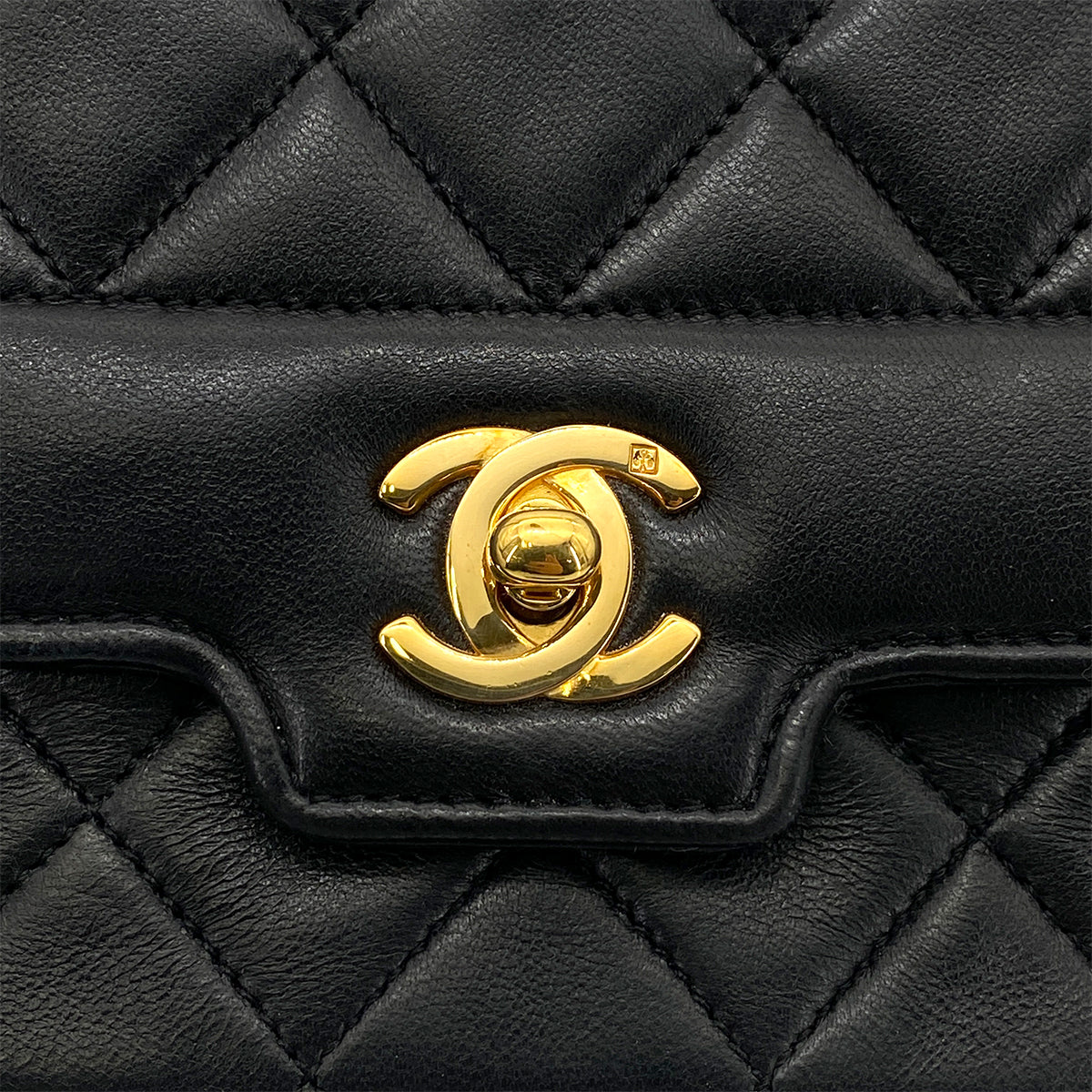 CHANEL VINTAGE BIJOU CHAIN SHOULDER BAG BLACK LAMB SKIN 90262331