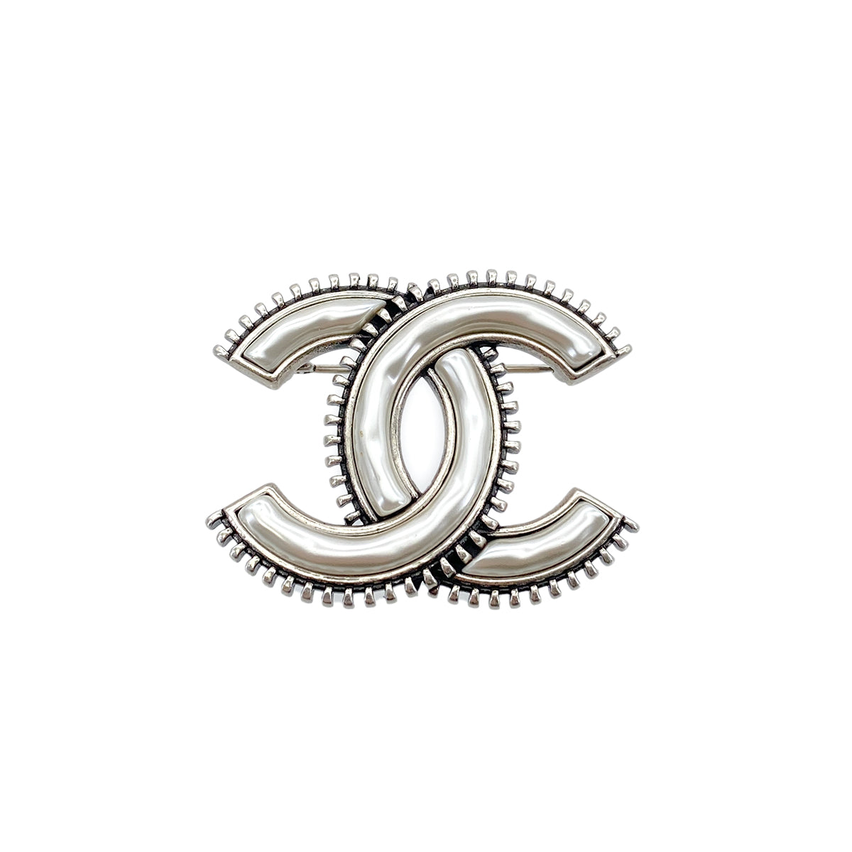 CHANEL COCOMARK BROOCH FAUX PEARL ACCESSORY B24K 90262404