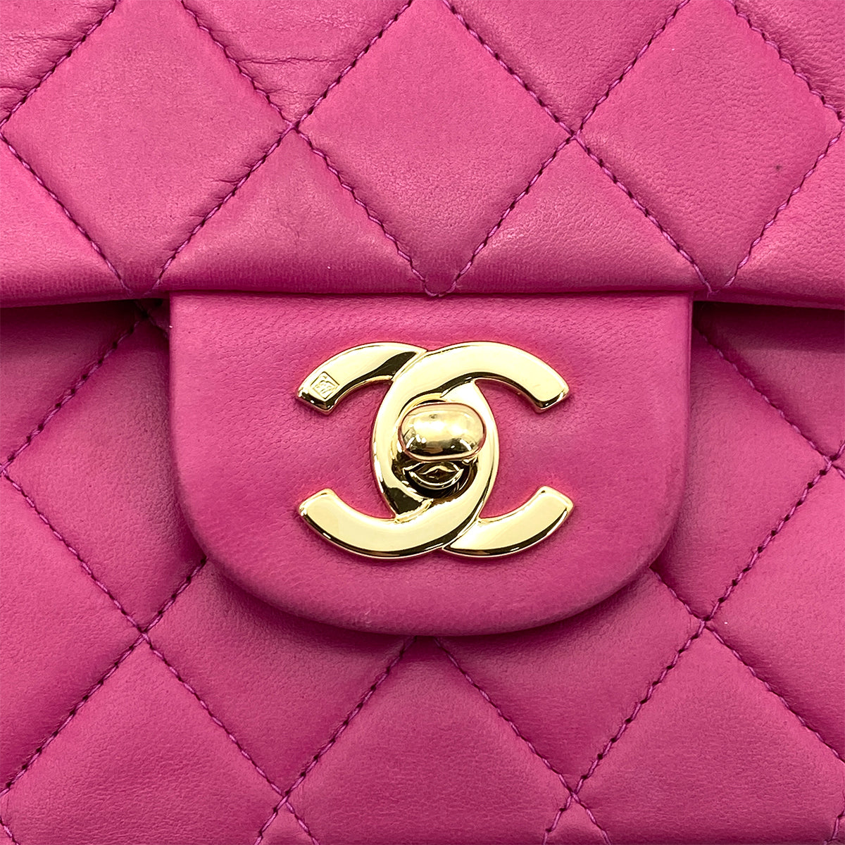 CHANEL VINTAGE CLASSIC FLAP MEDIUM CHAIN SHOULDER BAG PINK LAMB SKIN 90262843