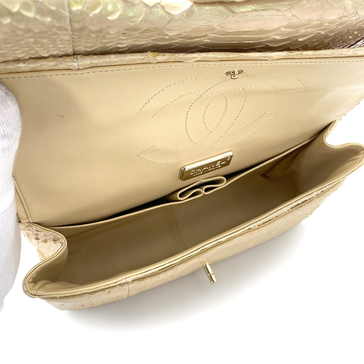 CHANEL VINTAGE CHAIN SHOULDER BAG BEIGE PYTHON 90263091
