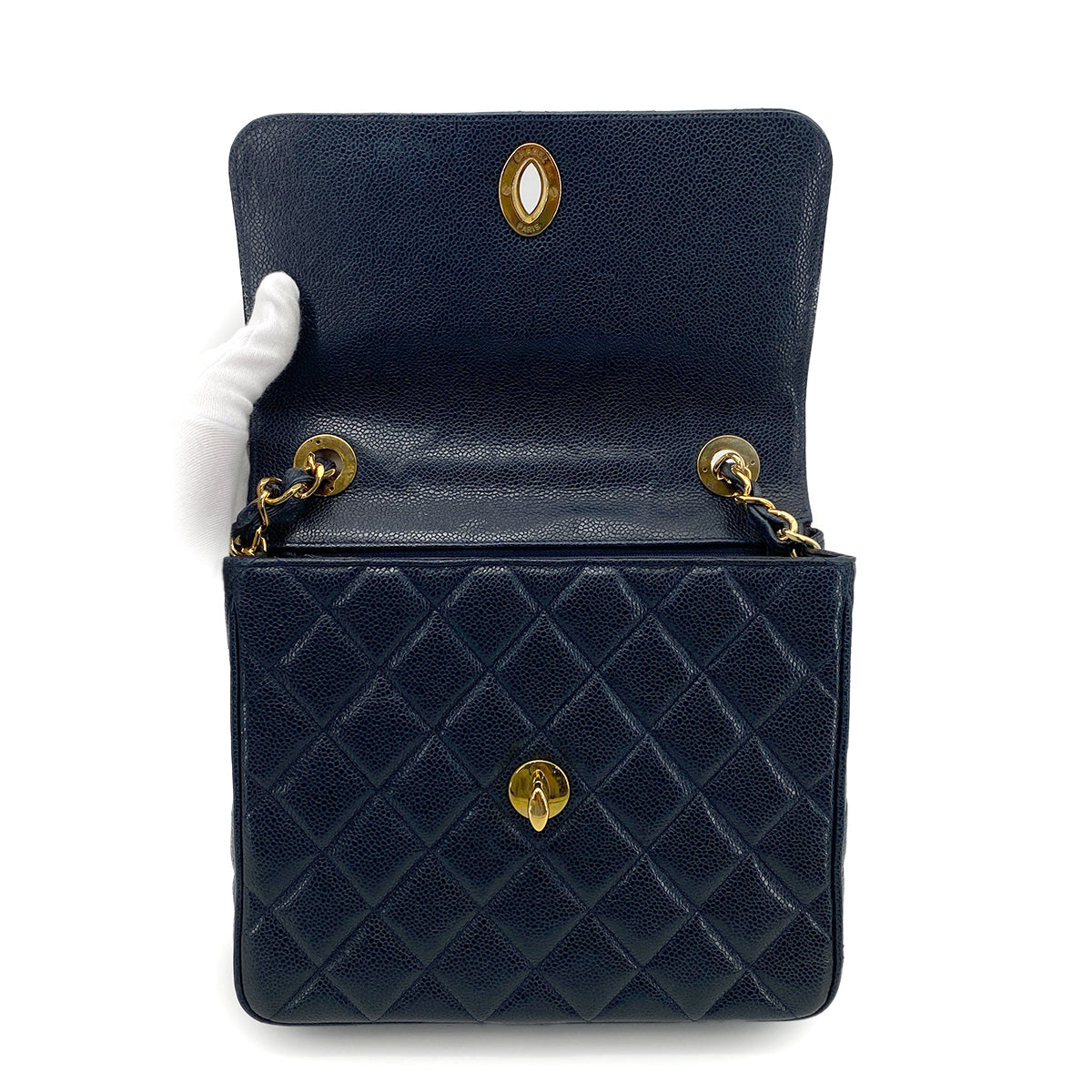 CHANEL VINTAGE MATELASSE SHOULDER BAG NAVY CAVIAR SKIN 90263311